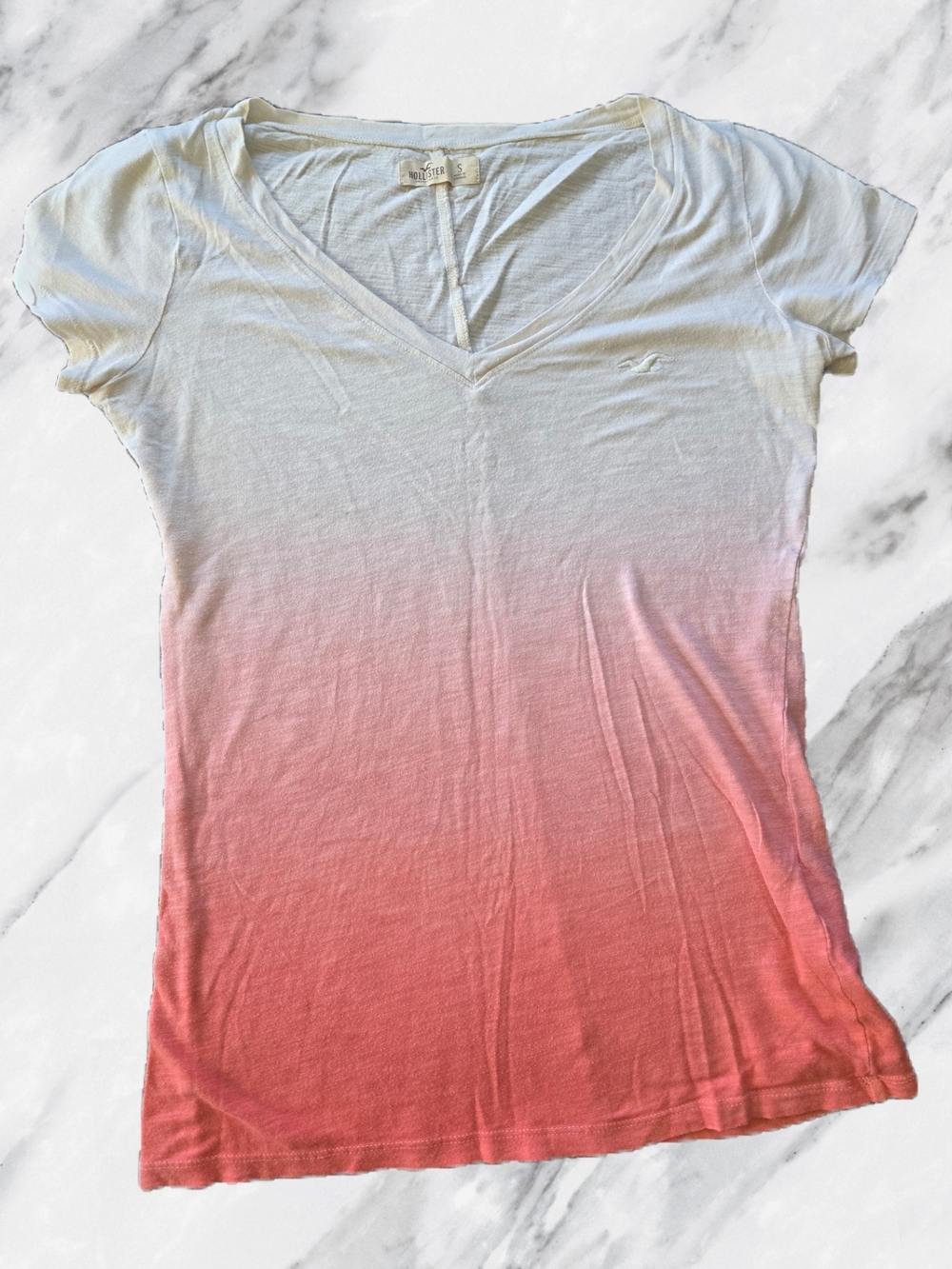 Hollister Women's White to Coral Gradient V-Neck Tee